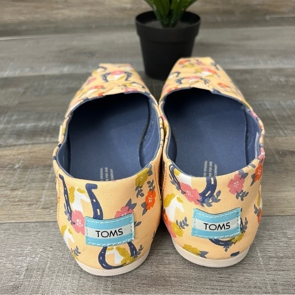 Toms Alpargata Apricot Floral Horses Lucky Horseshoe Flat  Size Women’s 9 - Picture 5 of 7